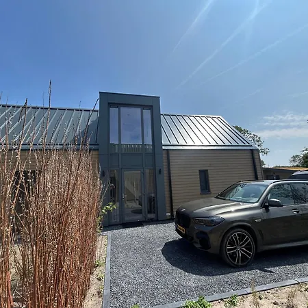 At The Ijsselmeer 8p